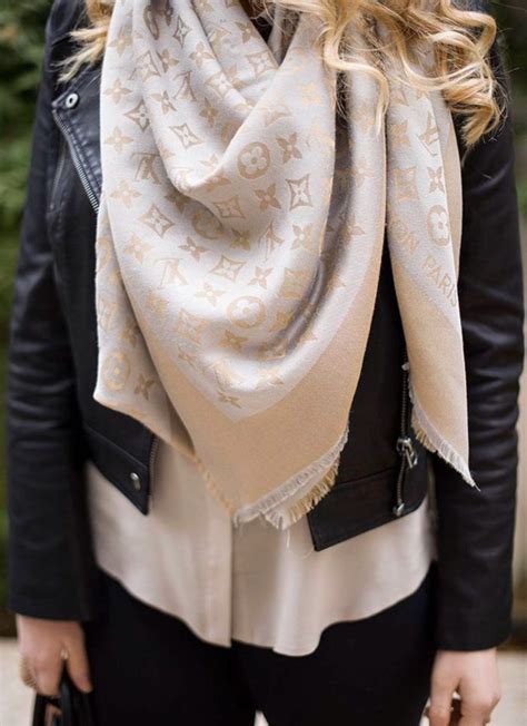 louis vuitton scarf style